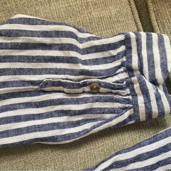 Universal thread relaxed fit button down - Picture 5 of 7
